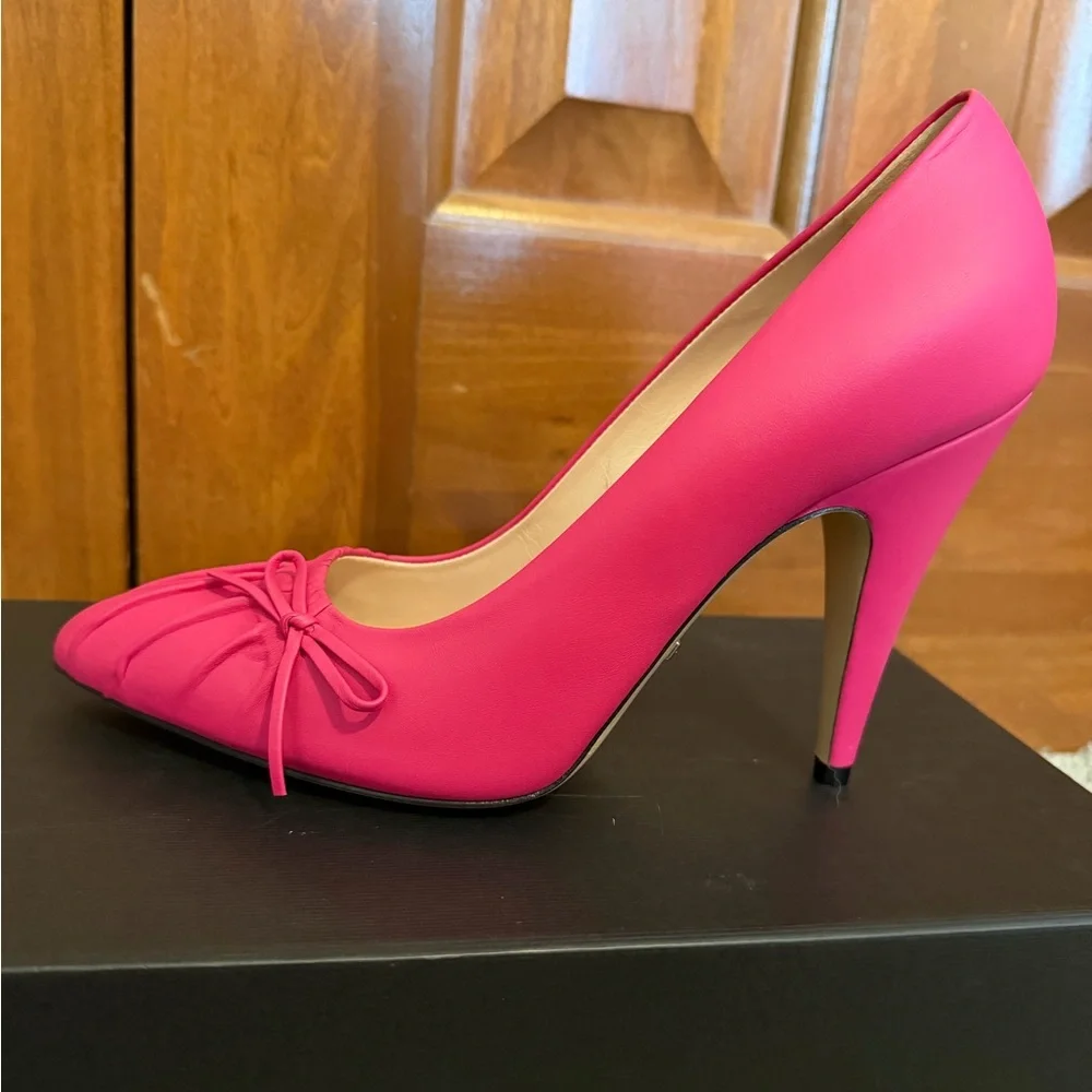 Gucci Hot Pink Pointed-Toe Bow Pumps - Picture 13 of 16